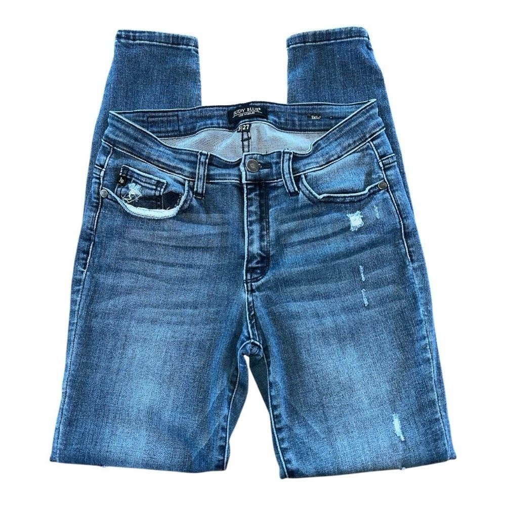 Judy Blue women’s blue distressed skinny jeans size 27